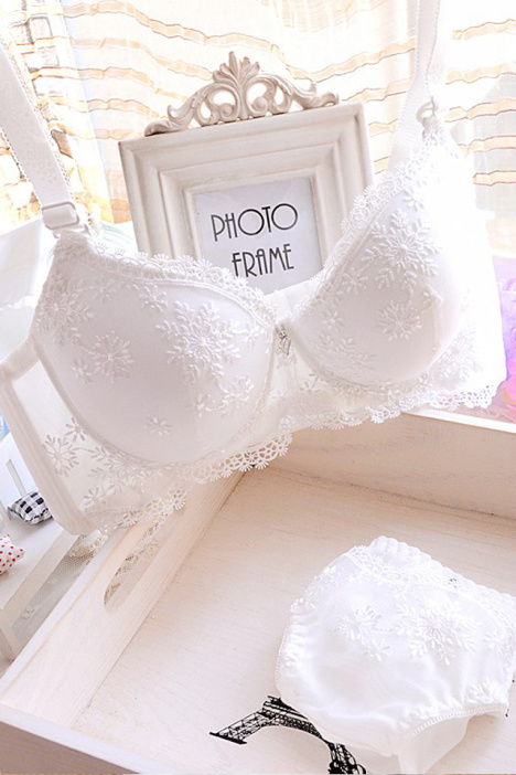 女士內衣 文胸套裝 女士內衣 家居服 服飾鞋包 真婷精品文胸 蘑菇街優店