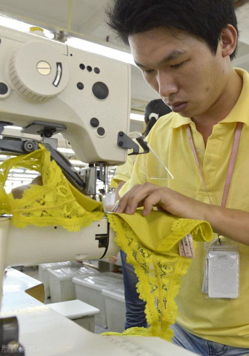 深圳往事 我在工廠天天 摸 內衣,對女友已沒有任何欲望