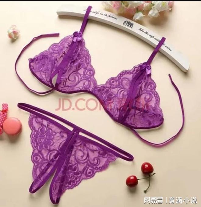 性感野模穿情趣內衣拍片后入魔,在攝影棚里男女不拒,終釀大禍