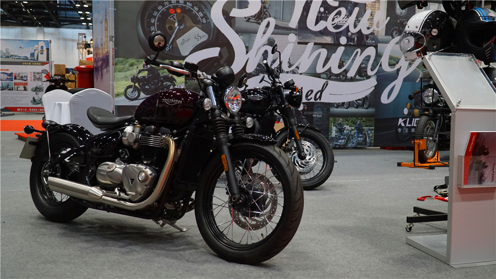 非女士內衣!Triumph英國凱旋亮相火爆的北京摩托展銷會