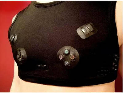 終極黑科技!加拿大發明“內衣”式游戲手柄