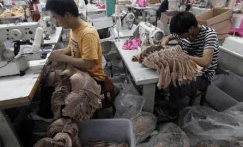 女性內衣制衣廠的男工人,收入雖高卻很尷尬