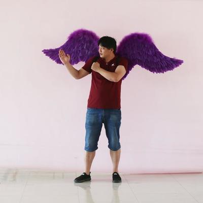 河南80后農民為內衣超模做時裝,從義烏采購配件,找農村婦女加工